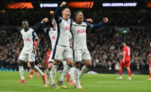 สเปอร์ส 4-1 เอเซ่