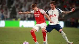 เอเซ่ ซัดแฮตทริค